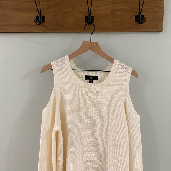 Mossimo Cold Shoulder Sweater Size XL - Picture 2 of 8